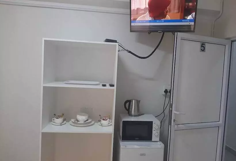 Majatalo Monument Western Guesthouse