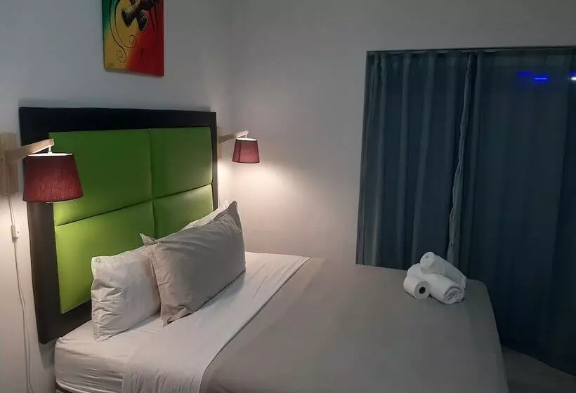 Majatalo Monument Western Guesthouse