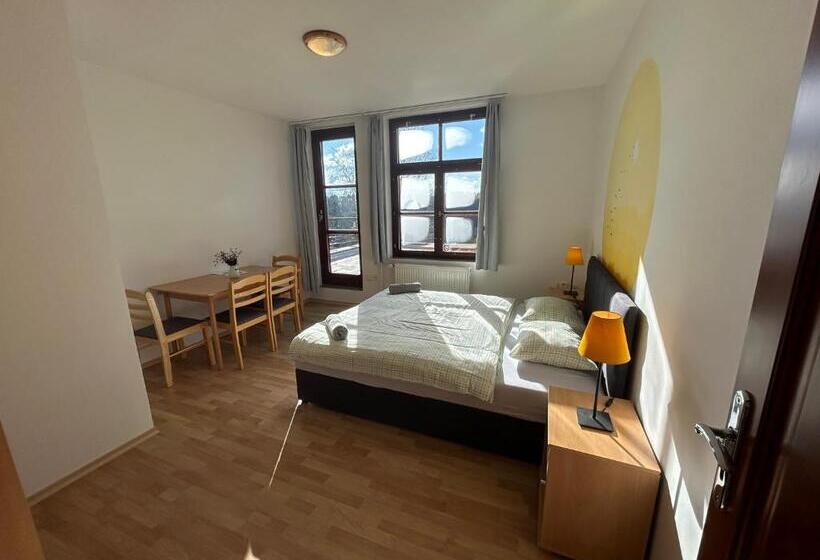 פנסיון Penzion Maják