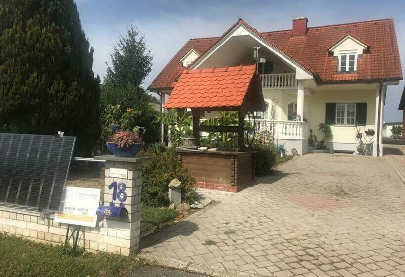 פנסיון Villa Mercedes