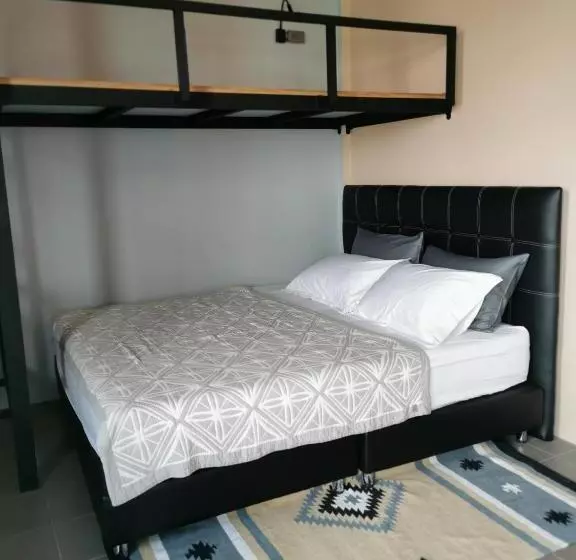 The 8 Hostel Buriram