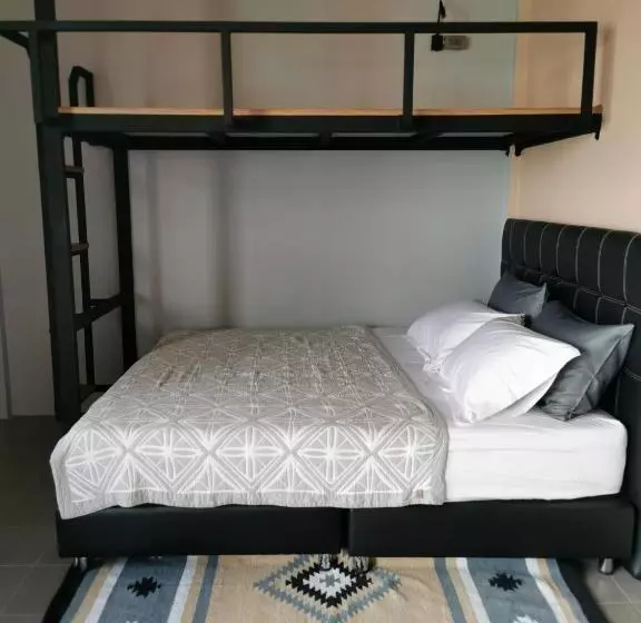 The 8 Hostel Buriram