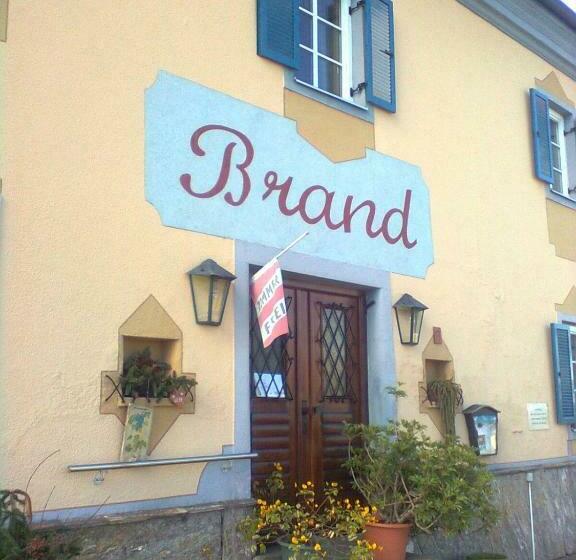 הוסטל Gasthof Weingut Brand Walter