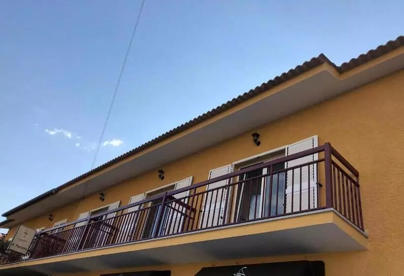 ユースホステル Marqueses De Ferreira