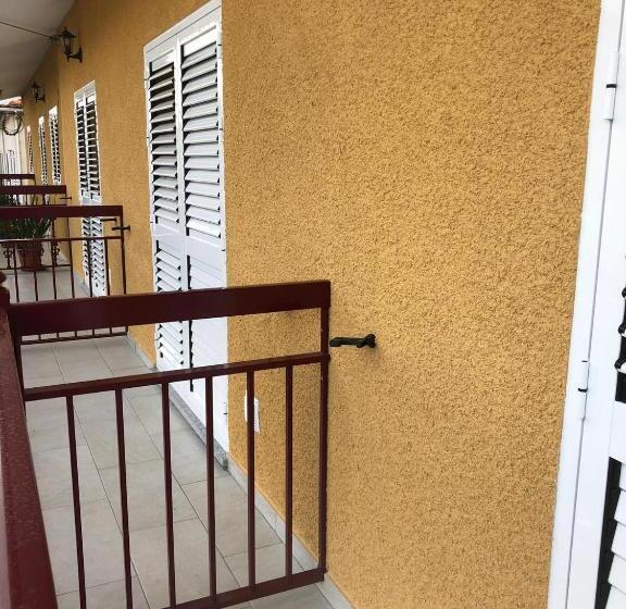 הוסטל Marqueses De Ferreira