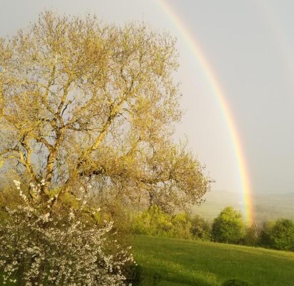 住宿加早餐  Chambre D Hôtes Chez Léon Pour 1 à 4 Personnes