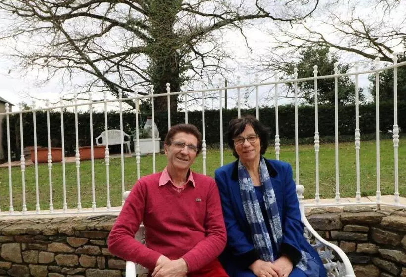 Aamiaismajoitus (B&B) Chambres D Hôtes De Lunel