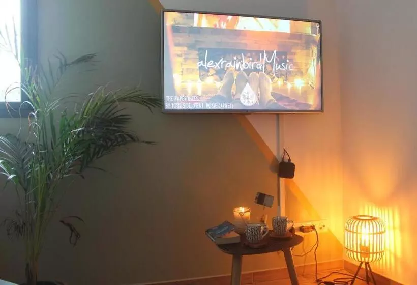 ベッドアンドブレックファースト Happy & Relax