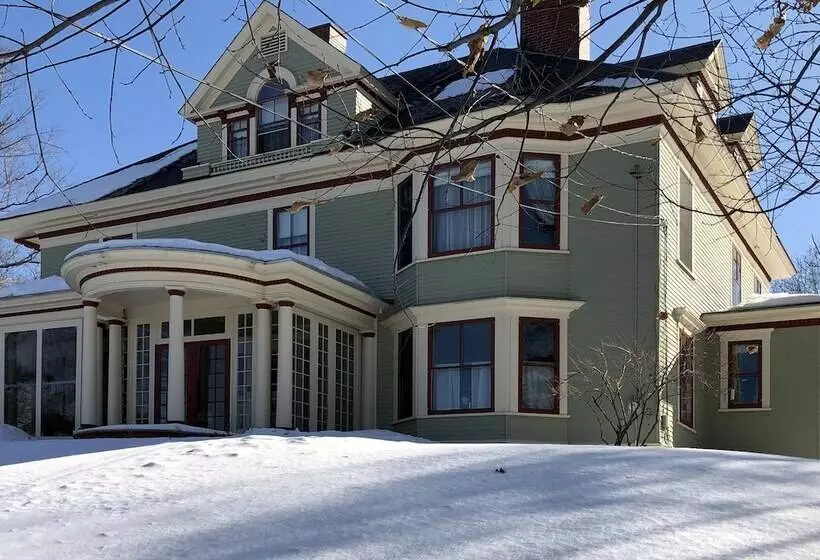 Guilford Bed And Breakfast