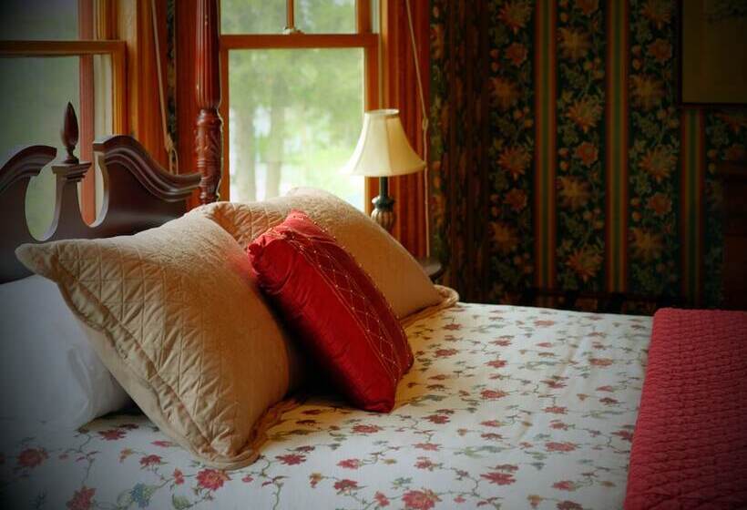 Guilford Bed And Breakfast