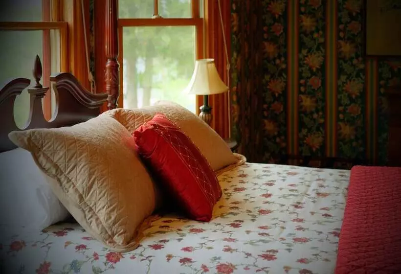 Guilford Bed And Breakfast