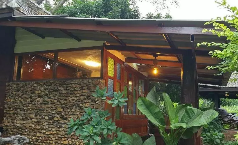 ホテル จำค่า ชาเลท์ บ้านพักสวนเกษตร