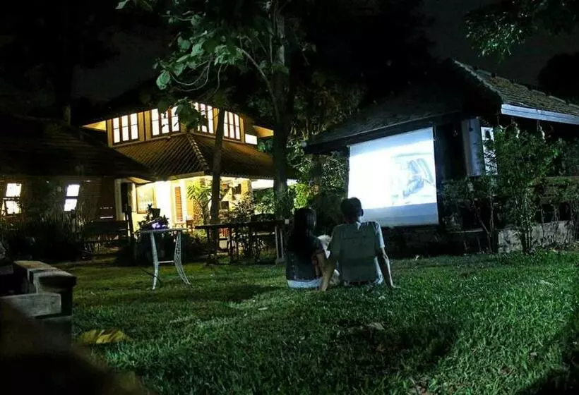 ホテル จำค่า ชาเลท์ บ้านพักสวนเกษตร