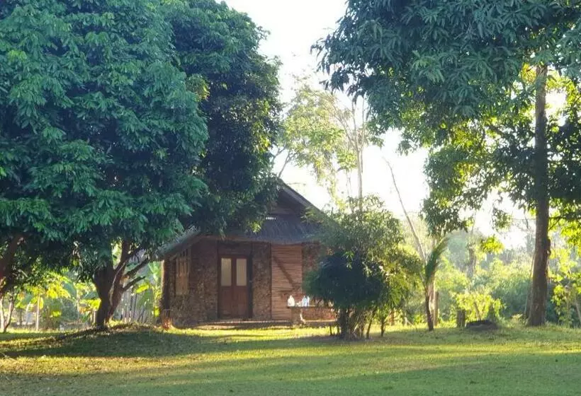 ホテル จำค่า ชาเลท์ บ้านพักสวนเกษตร