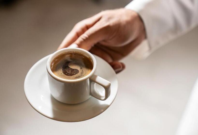 هتل Garden Millennium