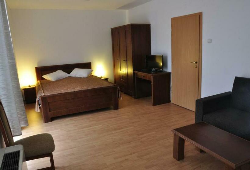 בית מלון כפרי Oras Zlatna