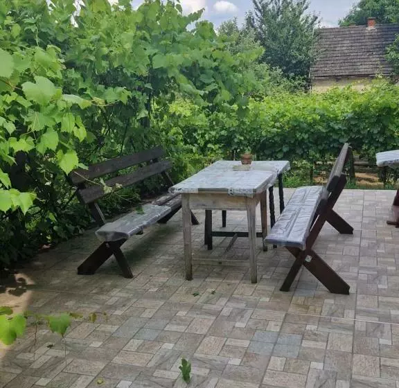 Majatalo Berger Pince Vendégház, Hajósi Pincék