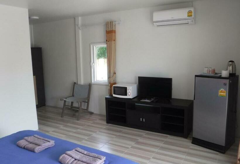 פנסיון Canachri Resort