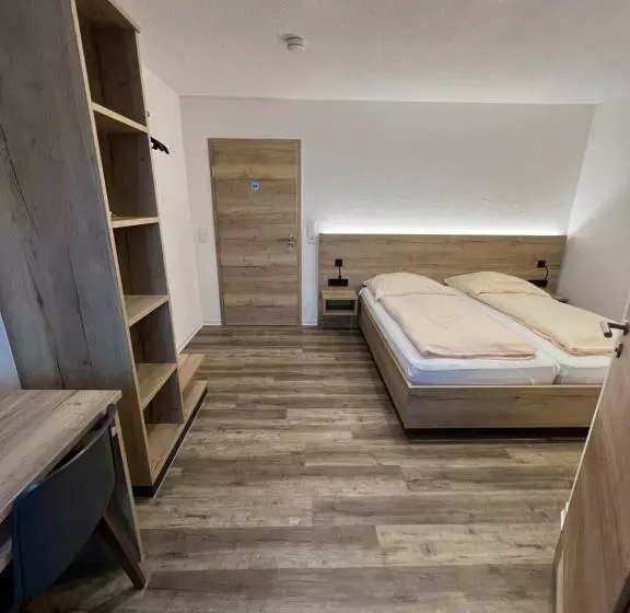 Majatalo Gasthaus Engel