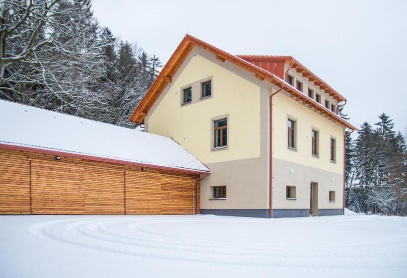 פנסיון Hájenka Zátoky