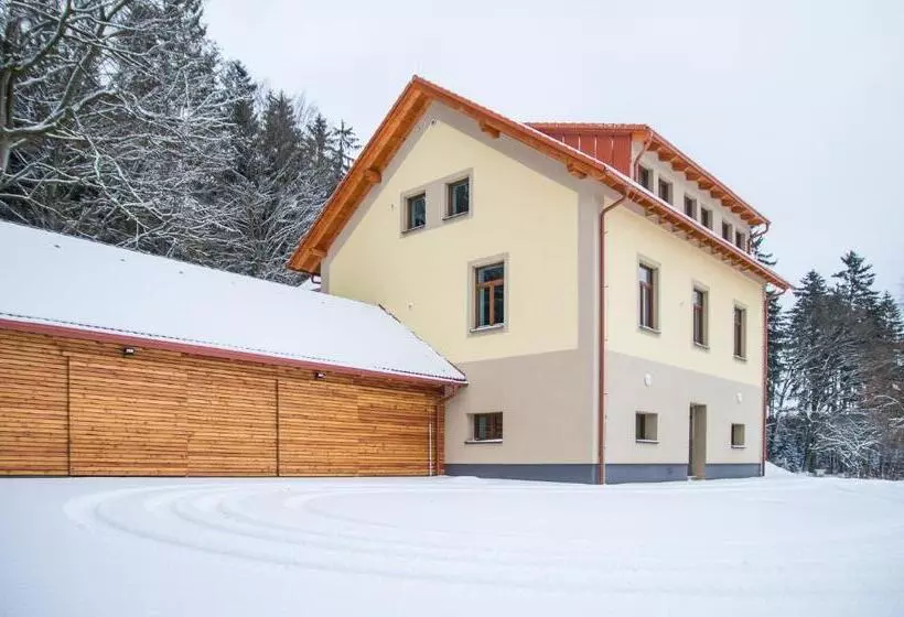 ペンション Hájenka Zátoky