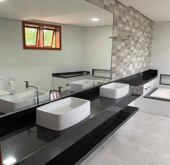 Pension (Hôtel basse catégorie) Katuny Pousada E Eventos