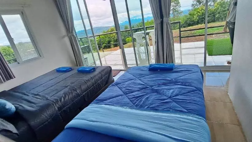 Lomakeskus บ้านไร่ระเบียงฟ้า น้ำหนาว แคมป์ปิ้ง