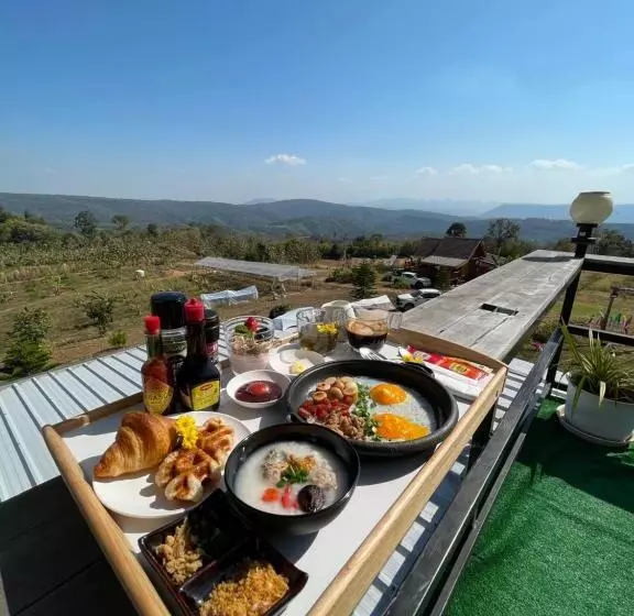 Lomakeskus บ้านไร่ระเบียงฟ้า น้ำหนาว แคมป์ปิ้ง