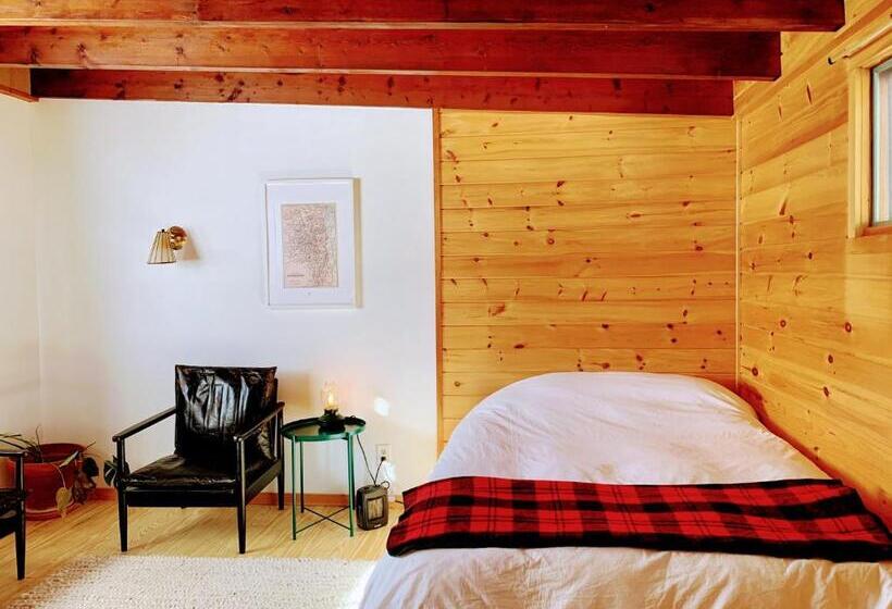 The Lorca Adirondacks Motel