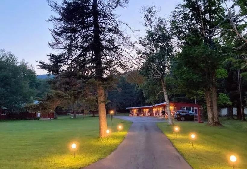 The Lorca Adirondacks Motel