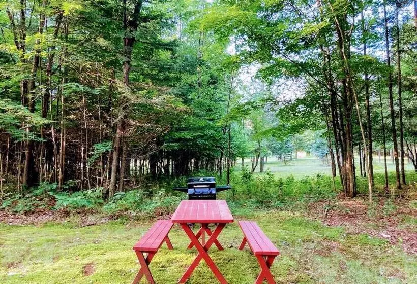 The Lorca Adirondacks Motel