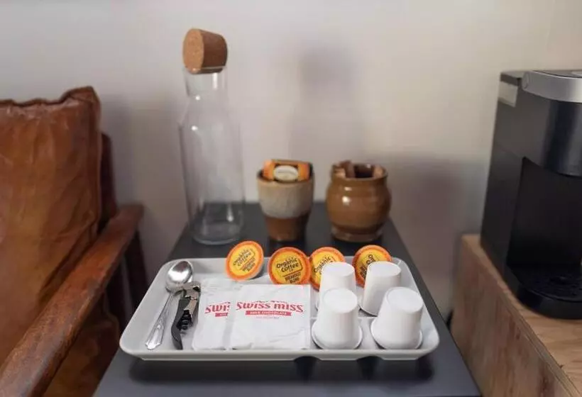 The Lorca Adirondacks Motel