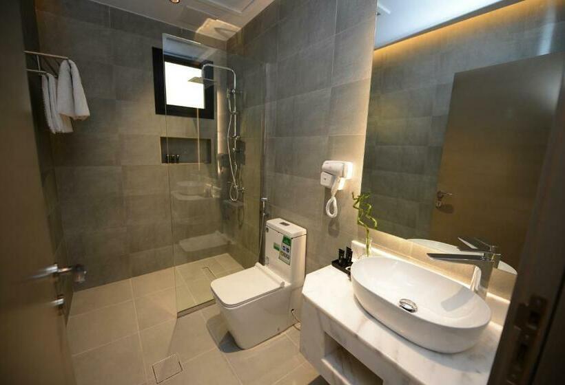 Wdf Serviecd Apartment