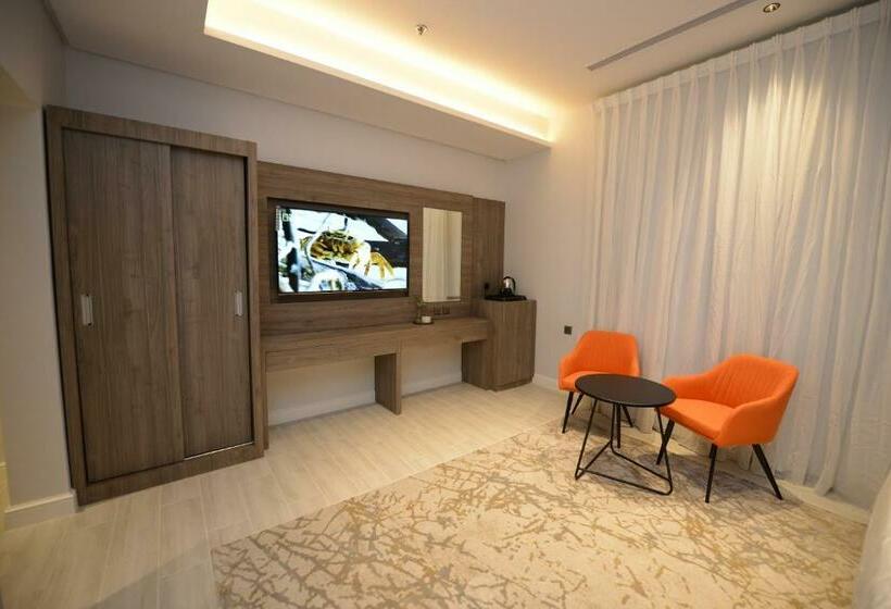 Wdf Serviecd Apartment