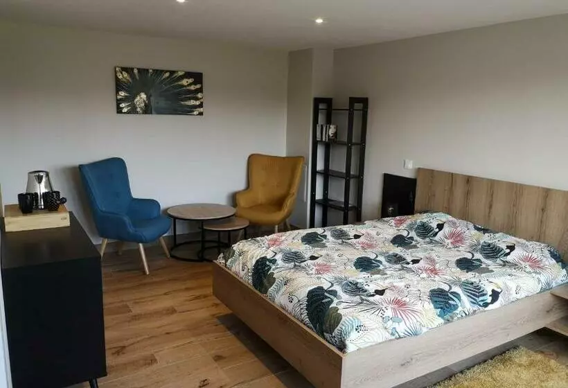 Aamiaismajoitus (B&B) A L Orée Du Bois