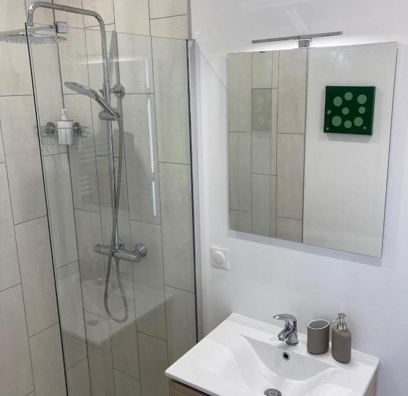 צימר Bourgeoisie @ Brandon