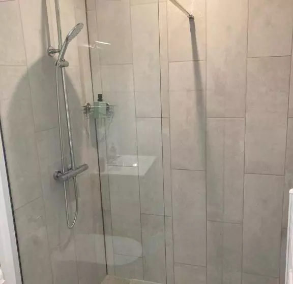 Aamiaismajoitus (B&B) Bourgeoisie @ Brandon