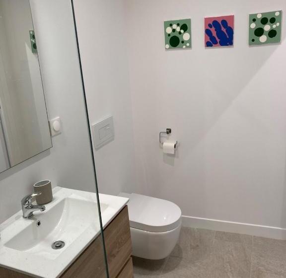 צימר Bourgeoisie @ Brandon