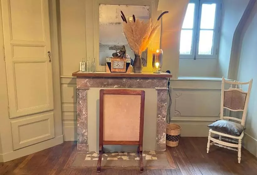 ベッドアンドブレックファースト Château De Contay Guesthouse   1753