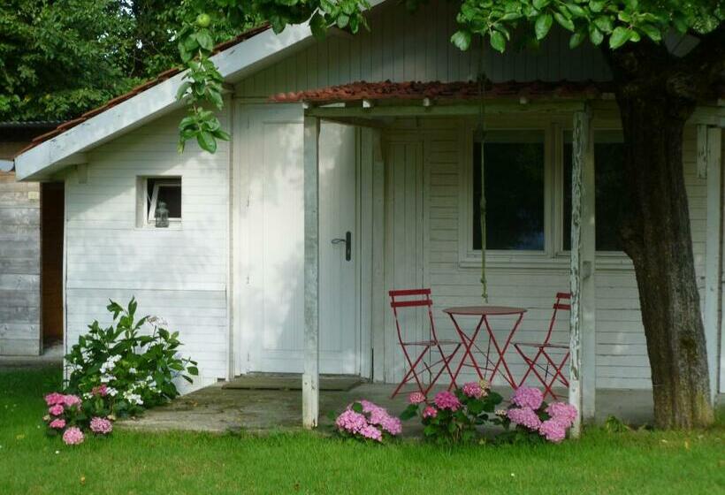 مبيت وإفطار Le Chalet De La Longere