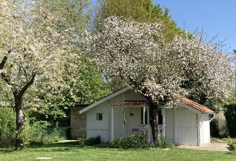 مبيت وإفطار Le Chalet De La Longere