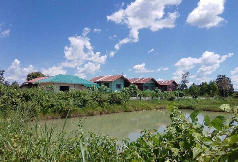 Bed and Breakfast Lek S Issan Home And Travel