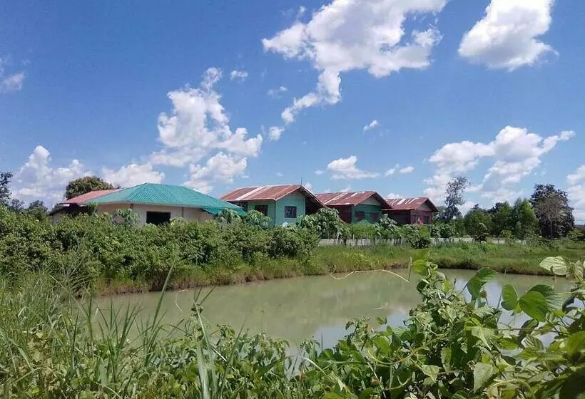 ベッドアンドブレックファースト Lek S Issan Home And Travel