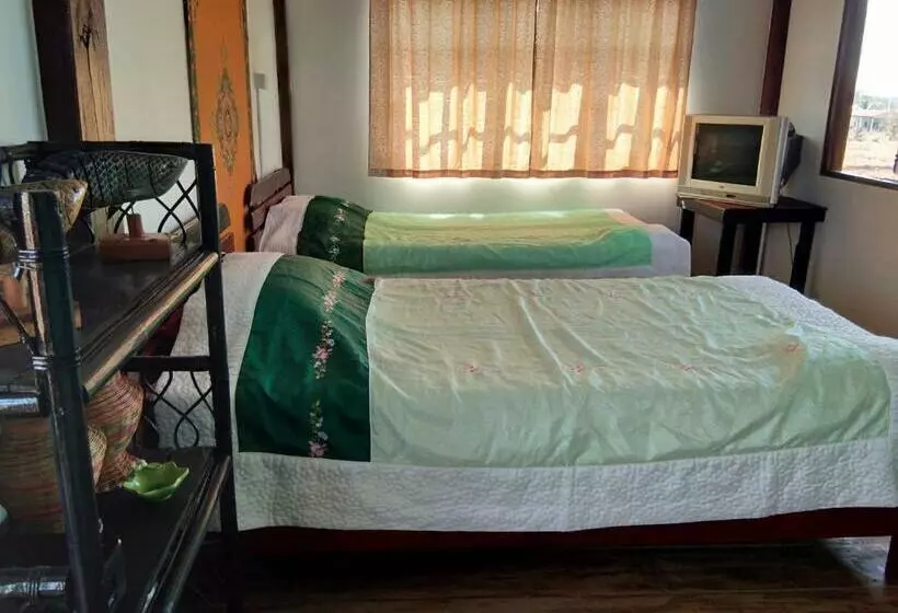 ベッドアンドブレックファースト Lek S Issan Home And Travel