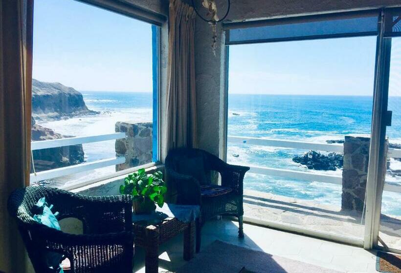 צימר Ocean Front Villa Sleeps 6 15  Beach Access