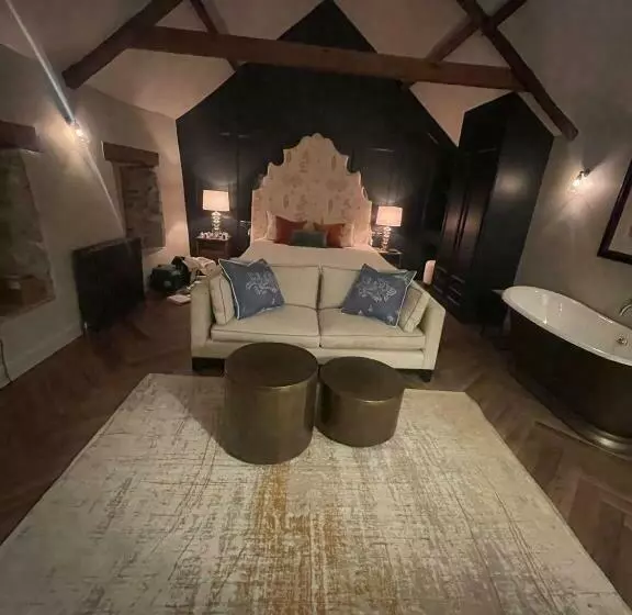 ベッドアンドブレックファースト The Hideaway