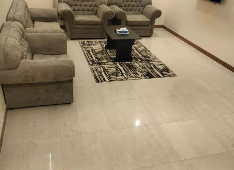 Hotelli شقق اطلالة اجاء المخدومة