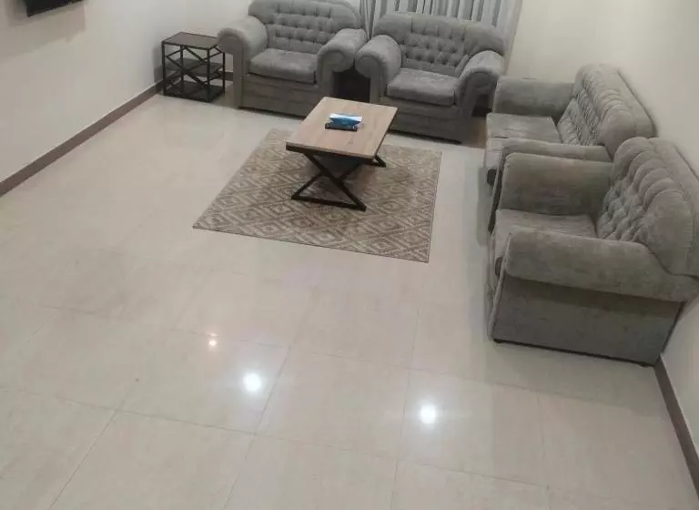 Hotelli شقق اطلالة اجاء المخدومة