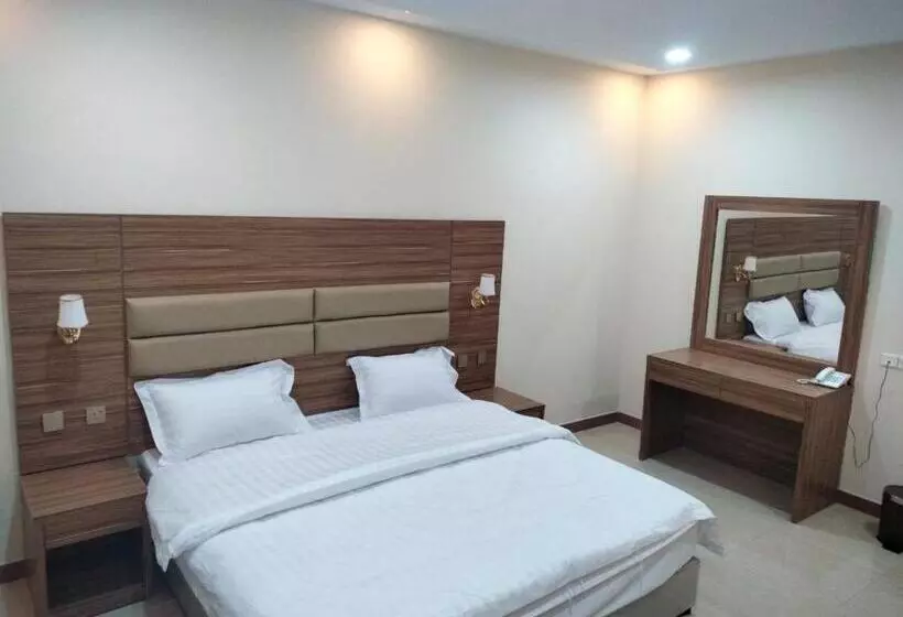 Hotelli شقق اطلالة اجاء المخدومة