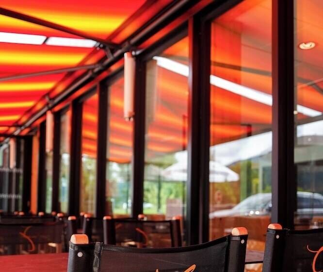 Отель Akena Molinges   La Brocatelle